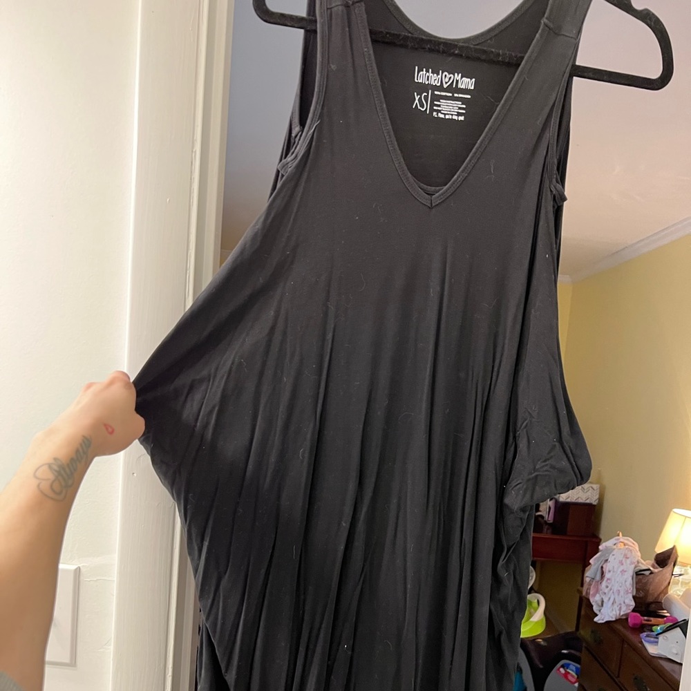 Latched Mama Cocoon Maxi Black